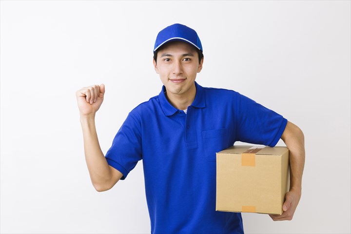 《品川区》週払いOK・2ｔ車での機材の集配ドライバー！（土日祝休み・高時給）