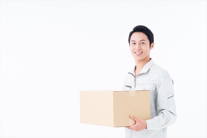 《川崎市川崎区》週払いOK・2ｔ～4ｔ車での電気機器製品などの店舗配送ドライバー！（Web面接OK・高時給）