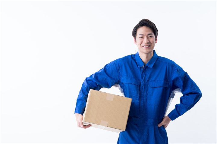 《川口市》週払いOK・2ｔ車でのコンビニへのチルド、米飯の配送ドライバー！（Web面接OK・高収入）