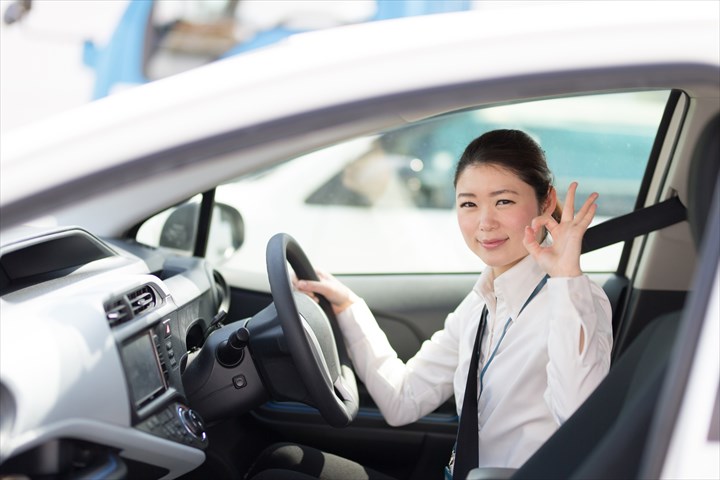《仙台市若林区》週払いOK・普通車での営業の運転代行スタッフ！（シニア活躍中・AT限定）