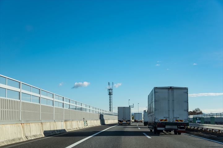 《那須郡那須町》週払いOK・4ｔ車での企業などへの一般貨物の配送ドライバー！（Web面接OK・土日祝休み）