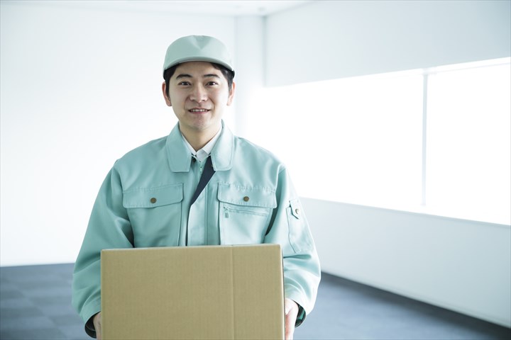 《港区》週払いOK・2ｔ車での機密文書の集配ドライバー！（土日祝休み・高時給）