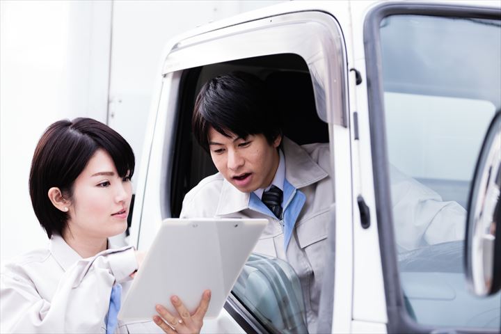 《練馬区》週払いOK・2ｔ車での食材の配送ドライバー！（Web面接OK・高時給）