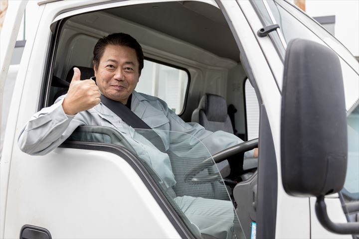 《千葉市若葉区》週払いOK・普通車～2ｔ車での現場などへの空調冷凍機器の配送ドライバー！（Web面接OK・時間外勤務ほぼ無し）