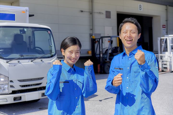 《墨田区》週払いOK・4ｔ車での各種配送ドライバー！（Web面接OK・稼げるお仕事多数あり）