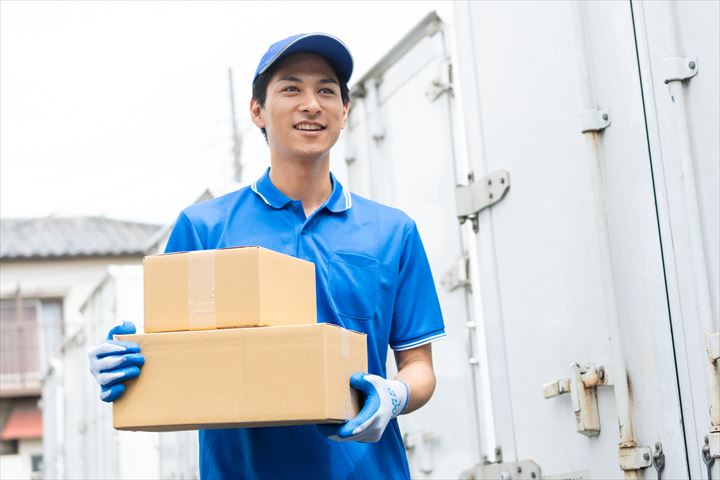 《船橋市》週払いOK・3ｔ車でのスーパーへのチルド品の配送ドライバー！（Web面接OK・週3日～相談可）