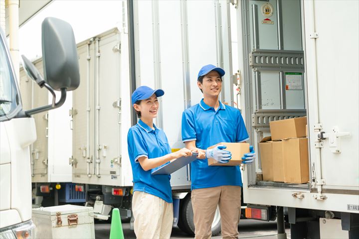 《名古屋市港区》週払いOK・3ｔ車でのおもちゃ、おむつなどの配送ドライバー！（高収入・土日祝休み・負担少なめ）