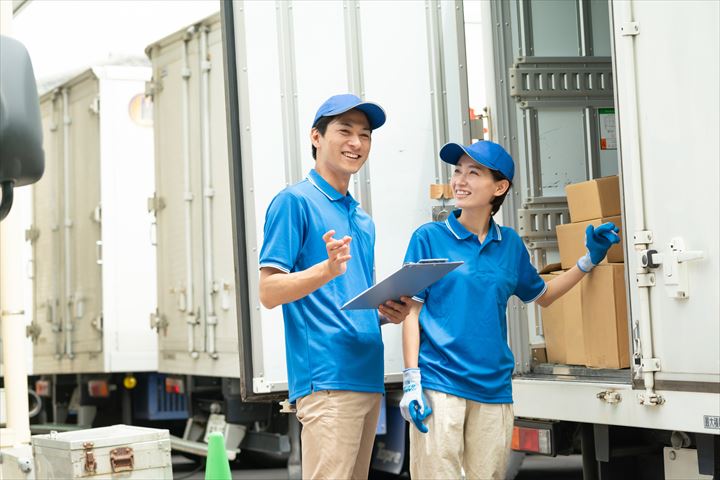 《厚木市》週払いOK・3ｔ車での三温帯食品の店舗配送ドライバー！（Web面接OK・高収入）