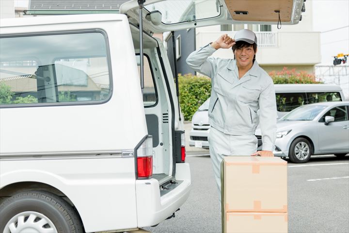《北区》週払いOK・ハイエースでのお水の配送ドライバー！（土日祝休み・普通免許OK）