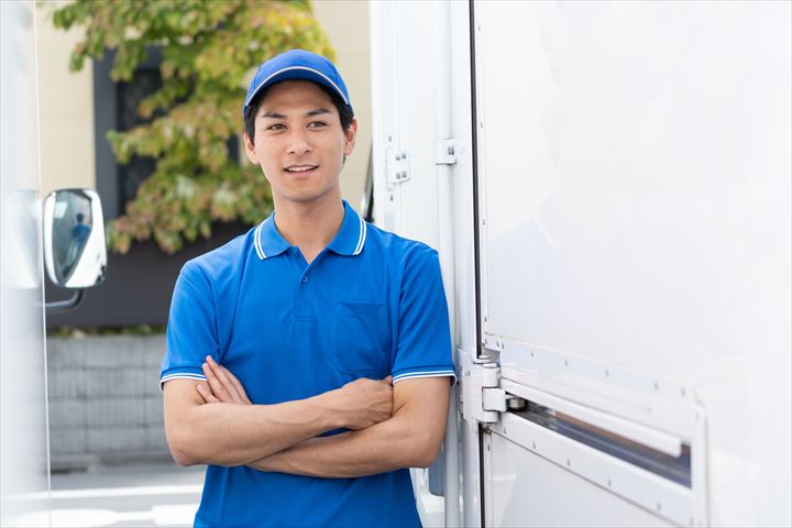 《宮崎市》週払いOK・2ｔ車での企業向け一般貨物の集配ドライバー！（土日祝休み・安定した長期就業可）