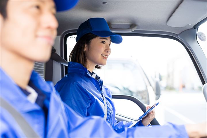 《一宮市》週払いOK・3ｔ～4ｔ車でのスーパーへの乳製品の配送ドライバー！（高収入・週休2日）