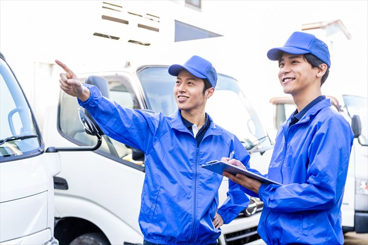 《北九州市小倉北区》週払いOK・自動販売機へのベンディング助手スタッフ！（未経験活躍中・週休2日）