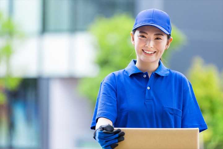 《船橋市》週払いOK・2ｔ～4ｔ車でのセンターへの食品配送ドライバー！（高収入・件数少なめ）