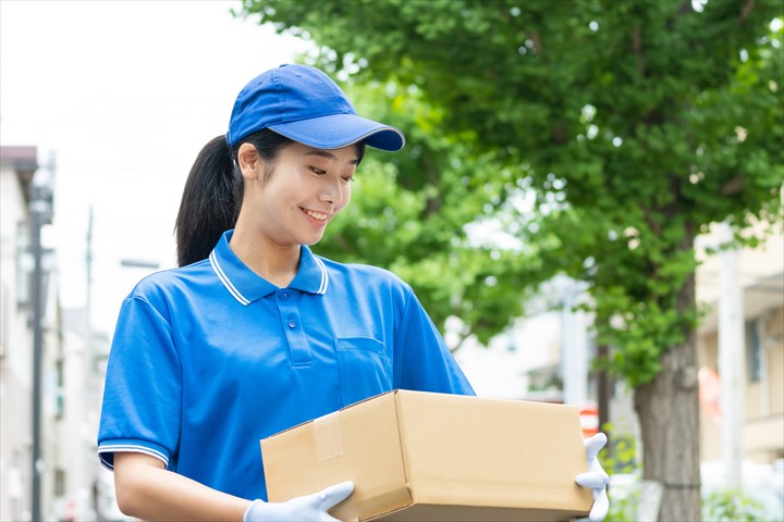 《千葉市中央区》週払いOK・3ｔ車での食品の店舗配送ドライバー！（Web面接OK・週休2日）