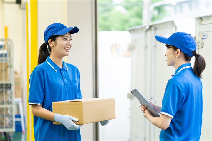 《神戸市中央区》週払いOK・2ｔ車でのお菓子やケーキの店舗配送ドライバー！（高時給・1ヶ月程の短期）