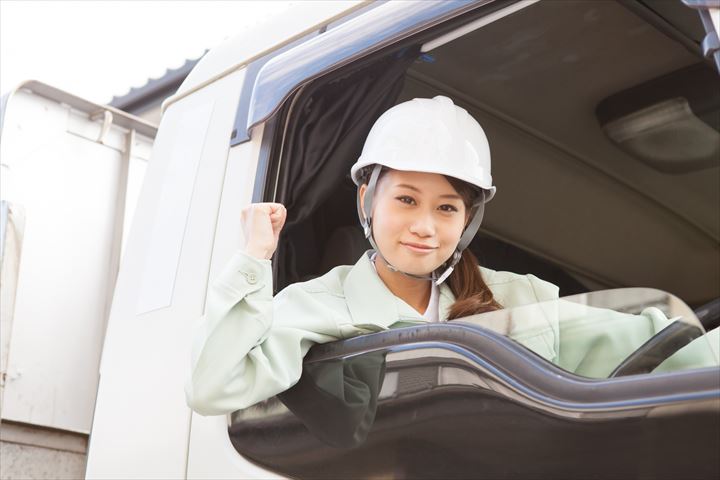 《入間市》週払いOK・3ｔ車でのパンの原材料の店舗配送ドライバー！（Web面接OK・高時給）