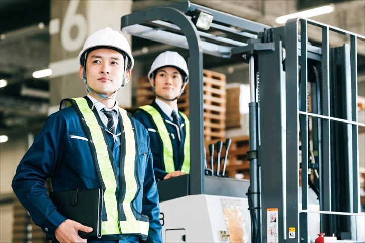 《川崎市川崎区》週払いOK・冷蔵庫内での食品の入出庫作業スタッフ！（Web面接OK・高時給）