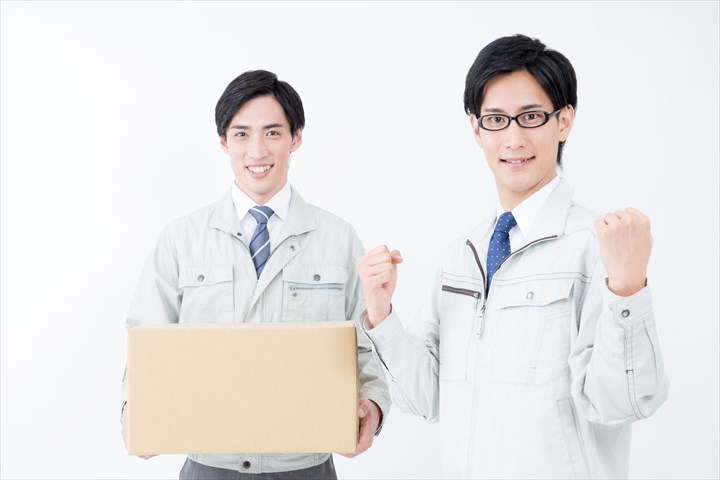 《相模原市緑区》週払いOK・4ｔパッカー車でのセンターからの古紙の回収ドライバー！（Web面接OK・高収入）