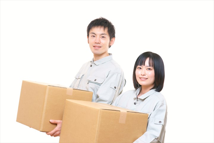 《北九州市小倉南区》週払いOK・倉庫内での飲料のピッキングや仕分け作業スタッフ！（未経験OK・短時間15:30～19:30）