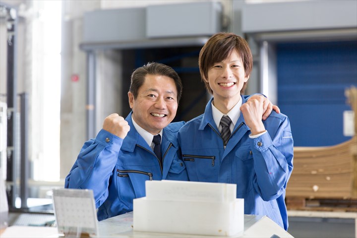 《豊中市》週払いOK・倉庫内でのアルミ製品の仕分け、梱包作業スタッフ！（Web面接OK・未経験OK）