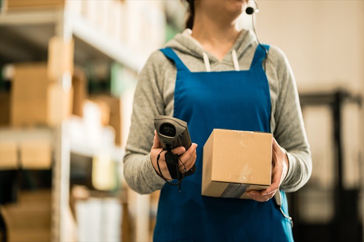 《岡山市東区》週払いOK・倉庫内での荷物の仕分け作業スタッフ！（短時間11:00～15:00・週2～OK）