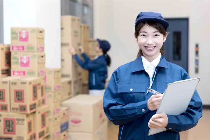 《福津市》週払いOK・倉庫内での飲料の積込み作業スタッフ！（Web面接OK・週休2日）
