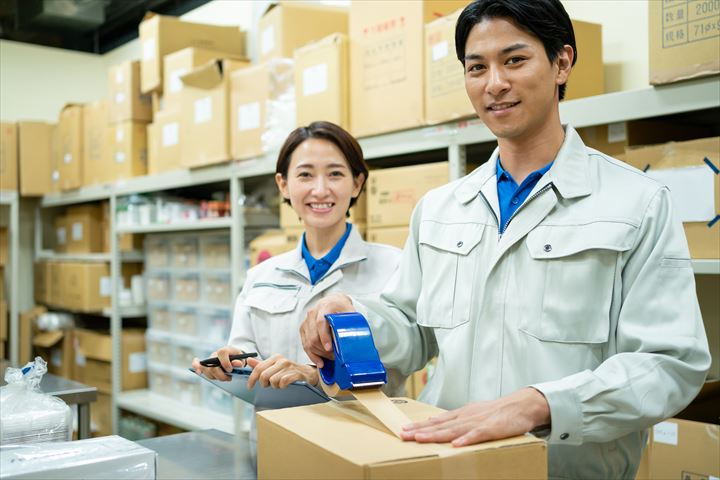 《豊川市》週払いOK・一般貨物の仕分け作業スタッフ！（未経験歓迎・土日祝休み）