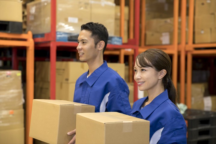 《横浜市戸塚区》週払いOK・一般貨物の仕分け作業スタッフ！（Web面接OK・土日祝休み）