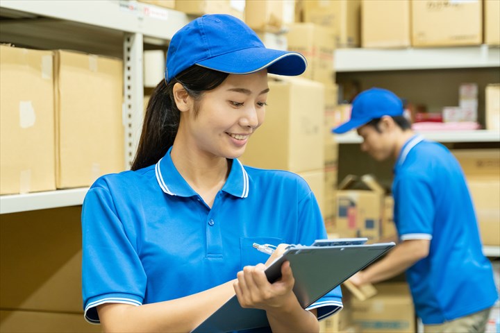 《尼崎市》週払いOK・物流倉庫内での仕分けや積込み作業スタッフ！（未経験OK・土日祝休み）