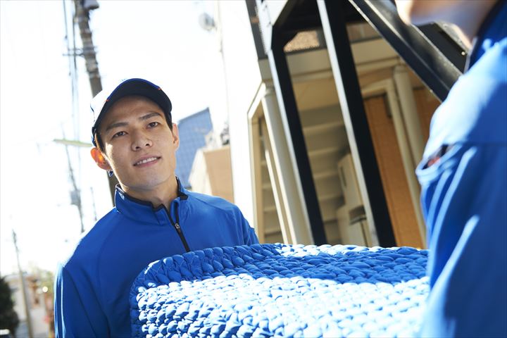 《江東区》週払いOK・軽トラックでの単身向け引っ越しドライバー！（高時給・週3日）