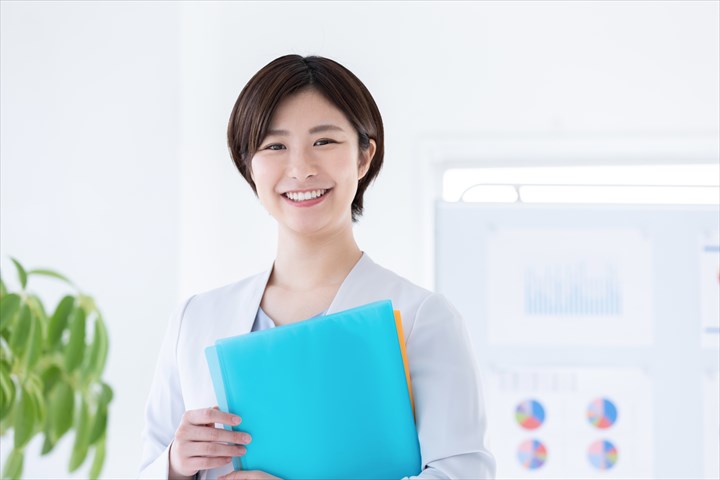 《千葉市中央区》週払いOK・献血ルームでの受付事務スタッフ！（Web面接OK・高時給）