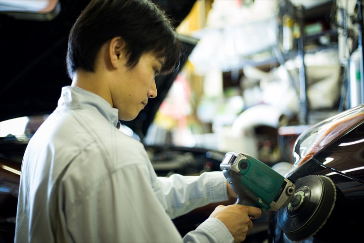 《栗東市》週払いOK・車両の整備作業スタッフ！（Web面接OK・圧倒的高時給）