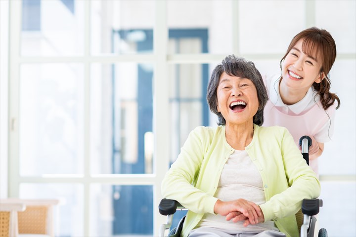 《相模原市南区》週払いOK・特別養護老人ホームでの介護スタッフ！（週3・日勤帯）