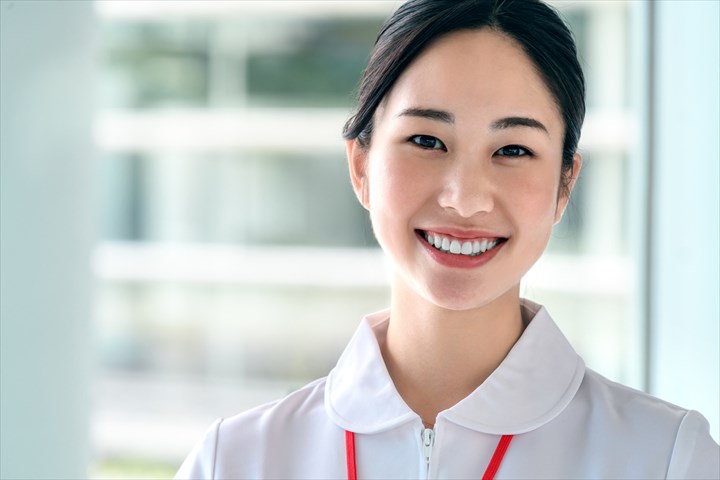 《相模原市南区》週払いOK・病院内での事務スタッフ！（高時給・週休2日）